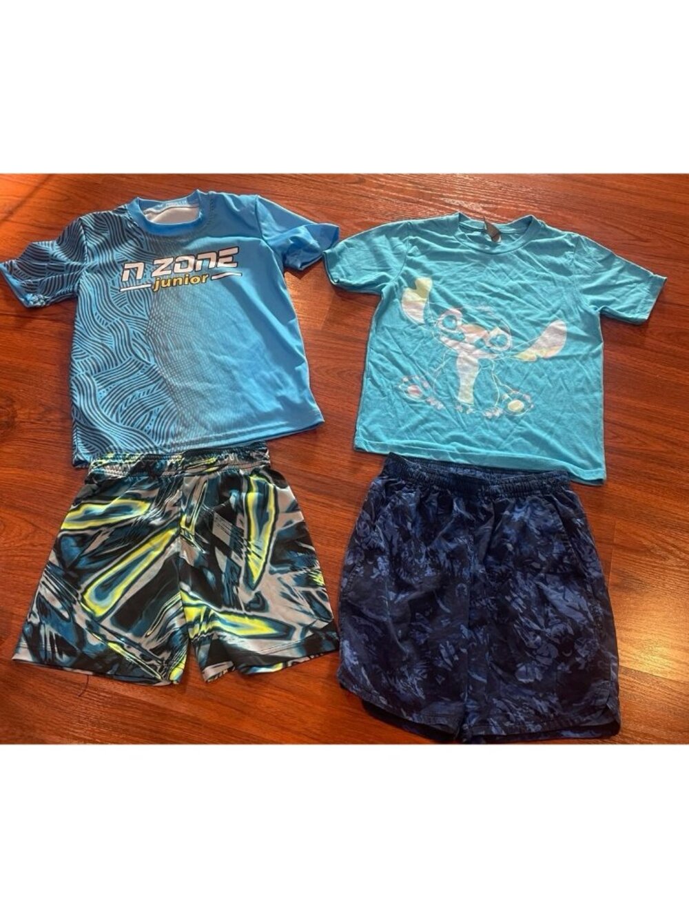 MÚLTIPLES BRANDS LOT OF 2 SHORTS AND 2 SHIRTS T5